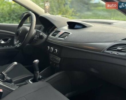 Серый Рено Меган, объемом двигателя 1.6 л и пробегом 168 тыс. км за 6500 $, фото 15 на Automoto.ua