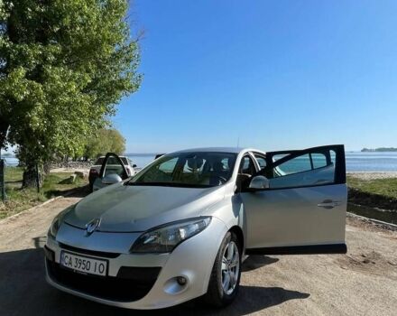 Серый Рено Меган, объемом двигателя 2 л и пробегом 194 тыс. км за 6400 $, фото 1 на Automoto.ua