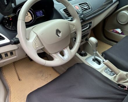 Серый Рено Меган, объемом двигателя 1.5 л и пробегом 256 тыс. км за 6500 $, фото 6 на Automoto.ua