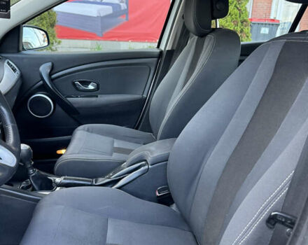 Серый Рено Меган, объемом двигателя 1.6 л и пробегом 180 тыс. км за 6550 $, фото 28 на Automoto.ua