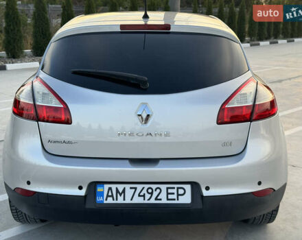 Рено Меган 2010 в Житомире на Automoto.ua Серый Рено Меган, объемом двигателя 1.46 л и пробегом 305 тыс. км за 7000 $, фото 3 на Automoto.ua