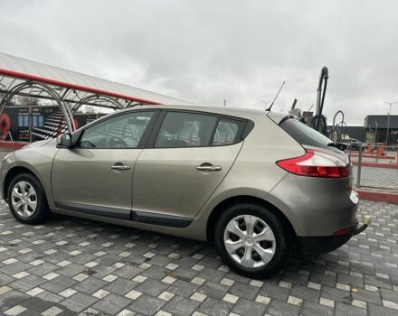 Серый Рено Меган, объемом двигателя 1.6 л и пробегом 248 тыс. км за 6800 $, фото 5 на Automoto.ua