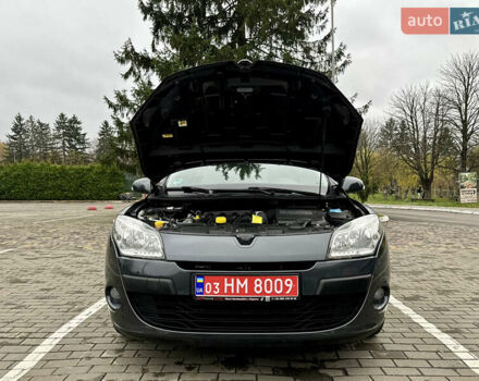 Серый Рено Меган, объемом двигателя 1.6 л и пробегом 164 тыс. км за 8000 $, фото 40 на Automoto.ua