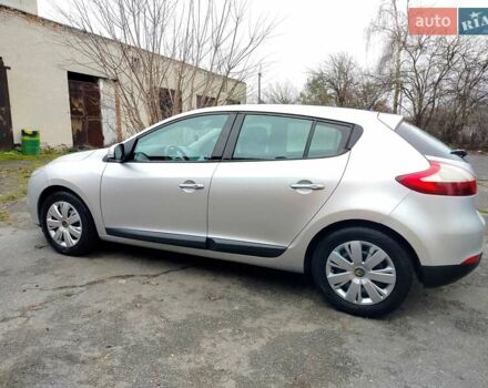 Серый Рено Меган, объемом двигателя 1.4 л и пробегом 247 тыс. км за 5900 $, фото 4 на Automoto.ua