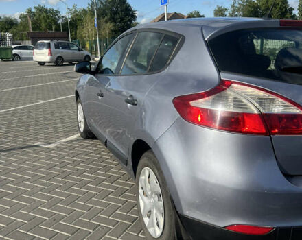 Рено Меган 2010 в Днепре (Днепропетровске) на Automoto.ua Серый Рено Меган, объемом двигателя 1.5 л и пробегом 326 тыс. км за 5550 $, фото 4 на Automoto.ua