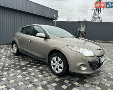 Серый Рено Меган, объемом двигателя 1.6 л и пробегом 248 тыс. км за 6800 $, фото 12 на Automoto.ua