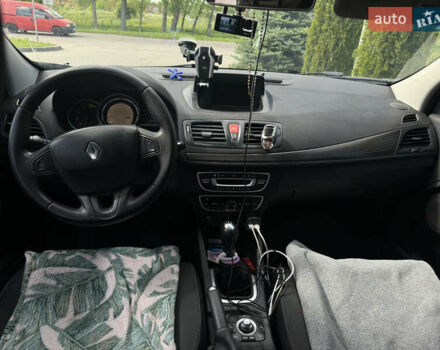Серый Рено Меган, объемом двигателя 1.46 л и пробегом 230 тыс. км за 6299 $, фото 6 на Automoto.ua