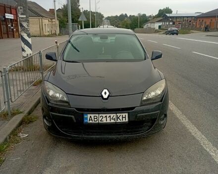 Рено Меган 2010 в Казатине на Automoto.ua Серый Рено Меган, объемом двигателя 1.5 л и пробегом 280 тыс. км за 6500 $, фото 2 на Automoto.ua
