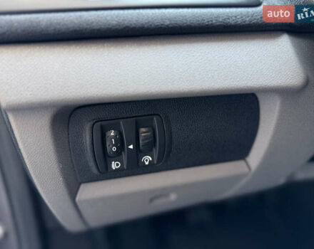 Рено Меган 2010 в Одессе на Automoto.ua Серый Рено Меган, объемом двигателя 1.46 л и пробегом 221 тыс. км за 5999 $, фото 44 на Automoto.ua