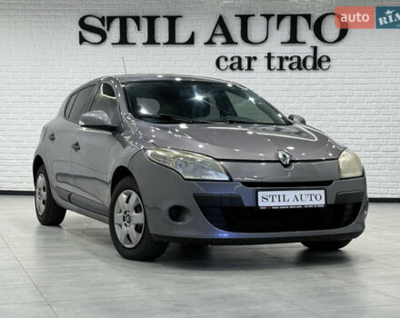 Сірий Рено Меган, об'ємом двигуна 1.46 л та пробігом 221 тис. км за 6100 $, фото 4 на Automoto.ua