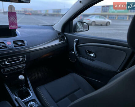 Серый Рено Меган, объемом двигателя 1.46 л и пробегом 220 тыс. км за 6700 $, фото 23 на Automoto.ua