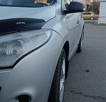 Серый Рено Меган, объемом двигателя 1.5 л и пробегом 400 тыс. км за 5500 $, фото 4 на Automoto.ua