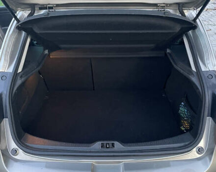 Сірий Рено Меган, об'ємом двигуна 1.46 л та пробігом 255 тис. км за 7700 $, фото 18 на Automoto.ua