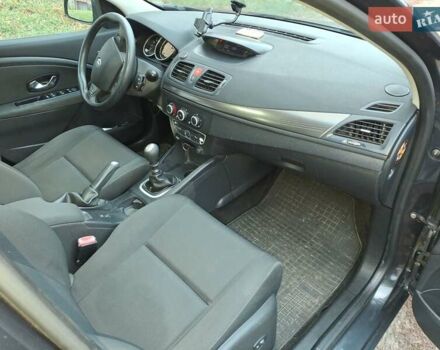 Серый Рено Меган, объемом двигателя 1.6 л и пробегом 231 тыс. км за 6800 $, фото 9 на Automoto.ua