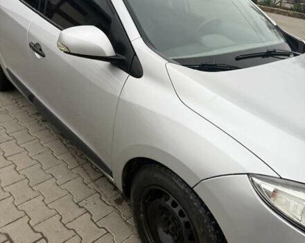 Серый Рено Меган, объемом двигателя 1.46 л и пробегом 299 тыс. км за 4000 $, фото 1 на Automoto.ua