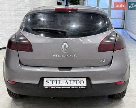 Сірий Рено Меган, об'ємом двигуна 1.46 л та пробігом 221 тис. км за 6100 $, фото 1 на Automoto.ua