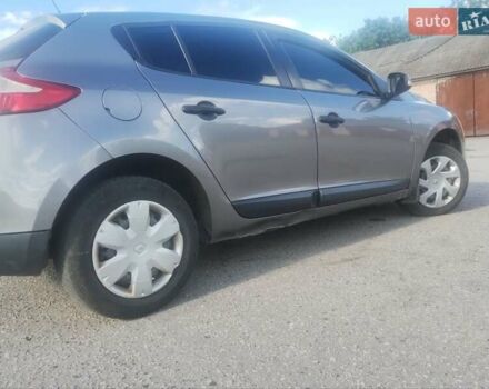 Серый Рено Меган, объемом двигателя 1.46 л и пробегом 366 тыс. км за 5500 $, фото 1 на Automoto.ua