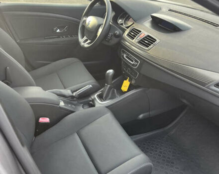 Серый Рено Меган, объемом двигателя 1.5 л и пробегом 211 тыс. км за 7200 $, фото 15 на Automoto.ua