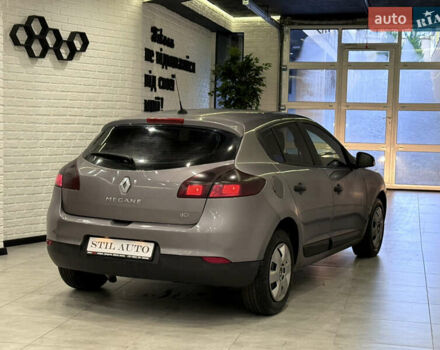 Сірий Рено Меган, об'ємом двигуна 1.46 л та пробігом 221 тис. км за 6100 $, фото 15 на Automoto.ua