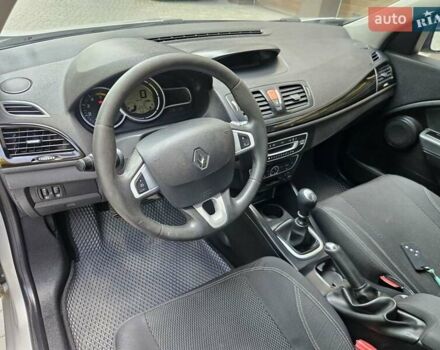 Серый Рено Меган, объемом двигателя 1.5 л и пробегом 288 тыс. км за 5800 $, фото 22 на Automoto.ua