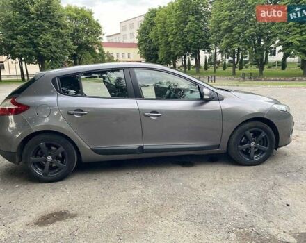 Серый Рено Меган, объемом двигателя 1.46 л и пробегом 275 тыс. км за 6300 $, фото 16 на Automoto.ua