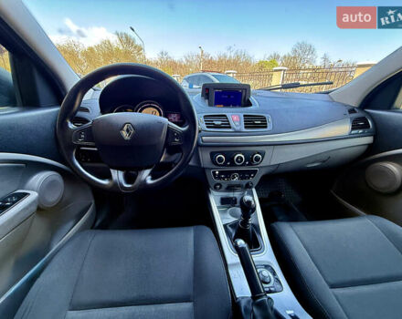 Сірий Рено Меган, об'ємом двигуна 1.46 л та пробігом 221 тис. км за 6100 $, фото 43 на Automoto.ua