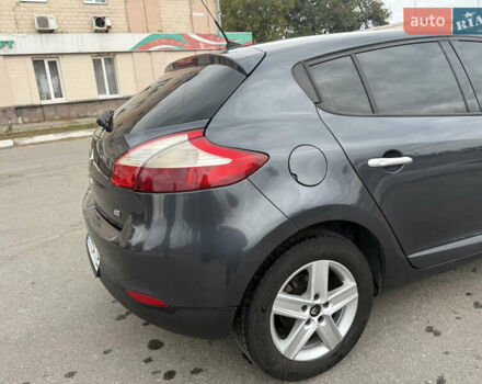 Рено Меган 2011 у Полтаві на Automoto.ua Сірий Рено Меган, об'ємом двигуна 1.46 л та пробігом 287 тис. км за 6600 $, фото 2 на Automoto.ua