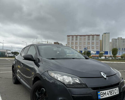 Рено Меган 2011 в Киеве на Automoto.ua Серый Рено Меган, объемом двигателя 1.5 л и пробегом 248 тыс. км за 6800 $, фото 1 на Automoto.ua