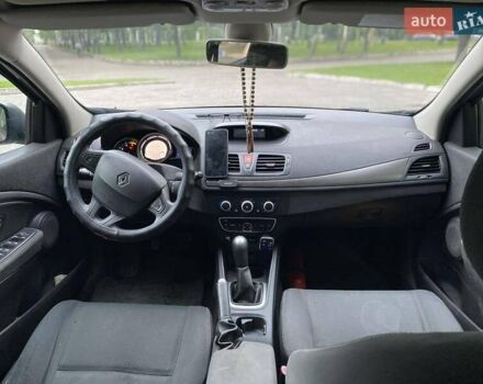 Серый Рено Меган, объемом двигателя 1.46 л и пробегом 275 тыс. км за 6300 $, фото 15 на Automoto.ua