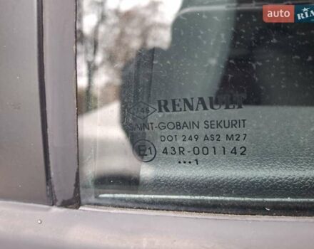 Рено Меган 2011 в Виннице на Automoto.ua Серый Рено Меган, объемом двигателя 1.46 л и пробегом 220 тыс. км за 6300 $, фото 23 на Automoto.ua