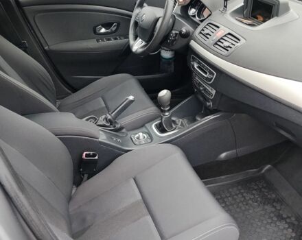 Серый Рено Меган, объемом двигателя 0 л и пробегом 230 тыс. км за 7100 $, фото 14 на Automoto.ua