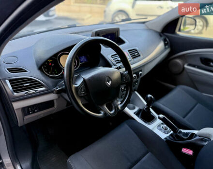 Сірий Рено Меган, об'ємом двигуна 1.46 л та пробігом 221 тис. км за 6100 $, фото 38 на Automoto.ua