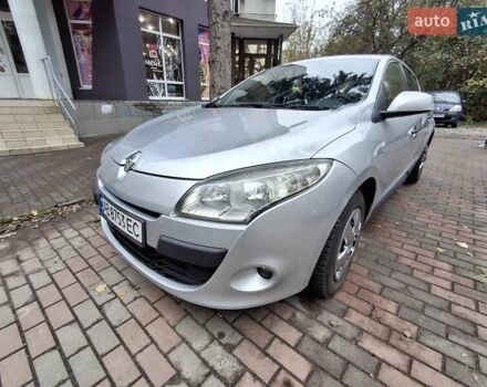 Рено Меган 2011 в Виннице на Automoto.ua Серый Рено Меган, объемом двигателя 1.46 л и пробегом 220 тыс. км за 6300 $, фото 11 на Automoto.ua