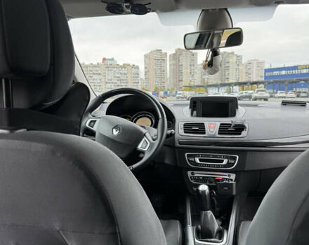 Рено Меган 2011 в Киеве на Automoto.ua Серый Рено Меган, объемом двигателя 1.5 л и пробегом 248 тыс. км за 6800 $, фото 8 на Automoto.ua