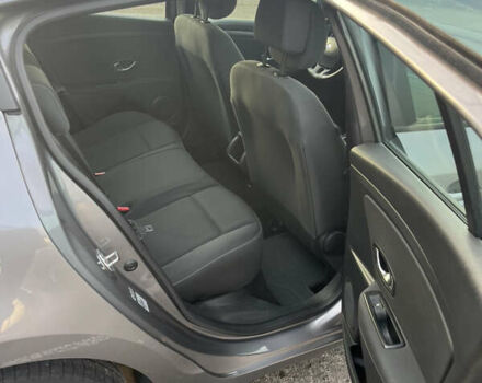 Серый Рено Меган, объемом двигателя 1.5 л и пробегом 211 тыс. км за 7200 $, фото 21 на Automoto.ua