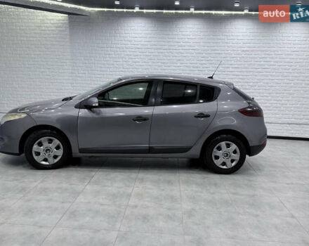 Сірий Рено Меган, об'ємом двигуна 1.46 л та пробігом 221 тис. км за 6100 $, фото 2 на Automoto.ua