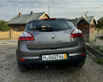 Сірий Рено Меган, об'ємом двигуна 1.6 л та пробігом 119 тис. км за 7800 $, фото 5 на Automoto.ua