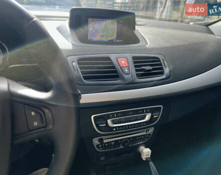 Сірий Рено Меган, об'ємом двигуна 1.5 л та пробігом 152 тис. км за 6700 $, фото 2 на Automoto.ua