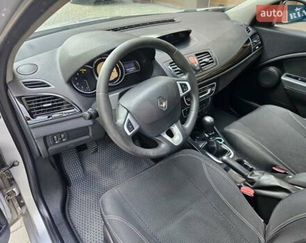 Серый Рено Меган, объемом двигателя 1.5 л и пробегом 288 тыс. км за 5800 $, фото 2 на Automoto.ua