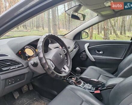 Серый Рено Меган, объемом двигателя 1.46 л и пробегом 255 тыс. км за 7500 $, фото 8 на Automoto.ua