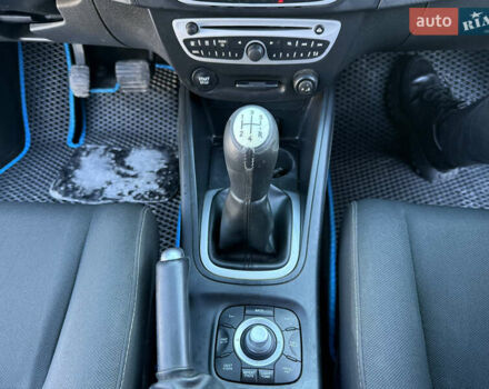 Серый Рено Меган, объемом двигателя 1.5 л и пробегом 360 тыс. км за 5600 $, фото 24 на Automoto.ua