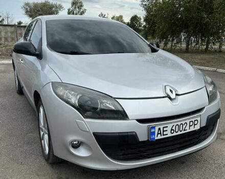 Сірий Рено Меган, об'ємом двигуна 1.5 л та пробігом 258 тис. км за 7400 $, фото 2 на Automoto.ua