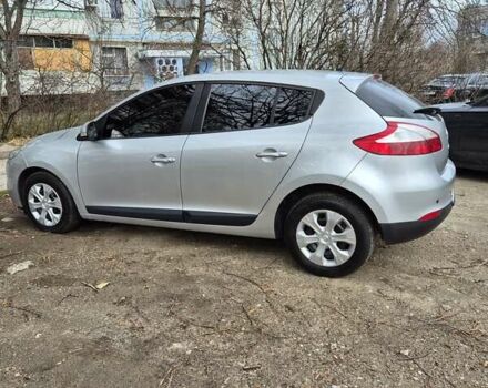 Серый Рено Меган, объемом двигателя 2 л и пробегом 170 тыс. км за 8200 $, фото 4 на Automoto.ua