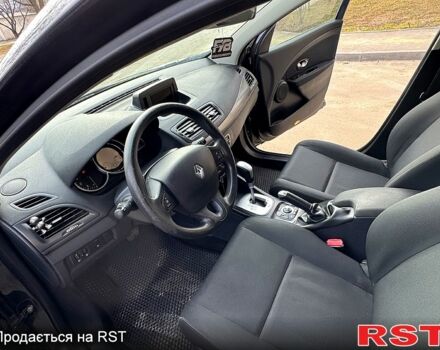 Серый Рено Меган, объемом двигателя 1.5 л и пробегом 299 тыс. км за 5900 $, фото 8 на Automoto.ua