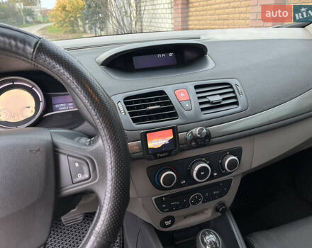 Сірий Рено Меган, об'ємом двигуна 1.5 л та пробігом 251 тис. км за 6200 $, фото 13 на Automoto.ua
