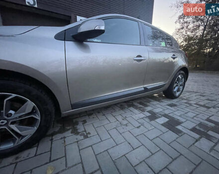 Сірий Рено Меган, об'ємом двигуна 1.46 л та пробігом 255 тис. км за 7700 $, фото 5 на Automoto.ua