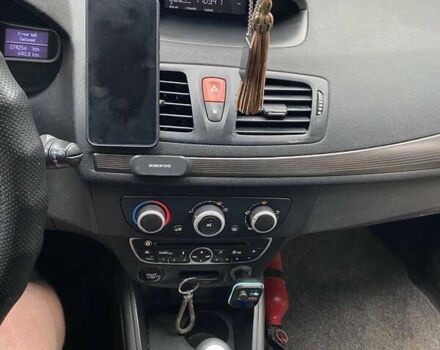 Серый Рено Меган, объемом двигателя 1.46 л и пробегом 275 тыс. км за 6300 $, фото 9 на Automoto.ua