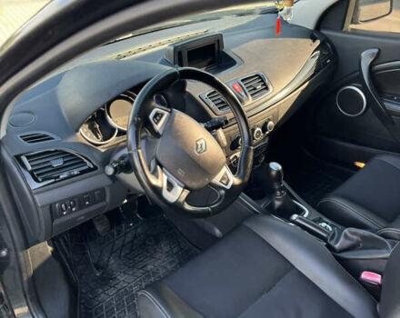 Серый Рено Меган, объемом двигателя 1.4 л и пробегом 175 тыс. км за 5499 $, фото 5 на Automoto.ua