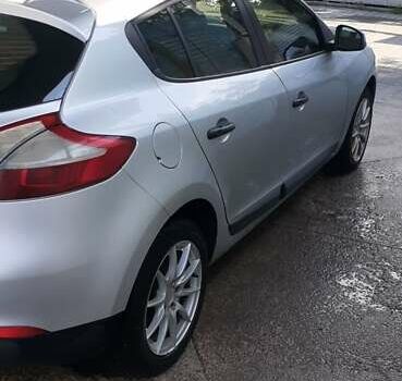 Серый Рено Меган, объемом двигателя 1.5 л и пробегом 282 тыс. км за 7499 $, фото 11 на Automoto.ua