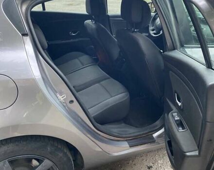 Серый Рено Меган, объемом двигателя 1.46 л и пробегом 275 тыс. км за 6300 $, фото 17 на Automoto.ua